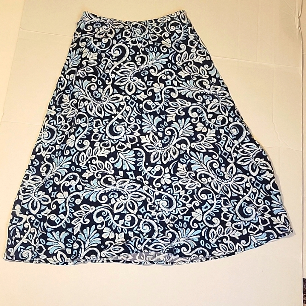 Beautiful multi-color Croft&Barrow Skirt